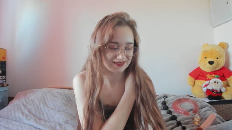 VIYOLEET's Streamate show and profile