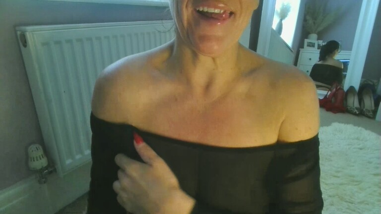 FlirtyWithFreya's Streamate show and profile