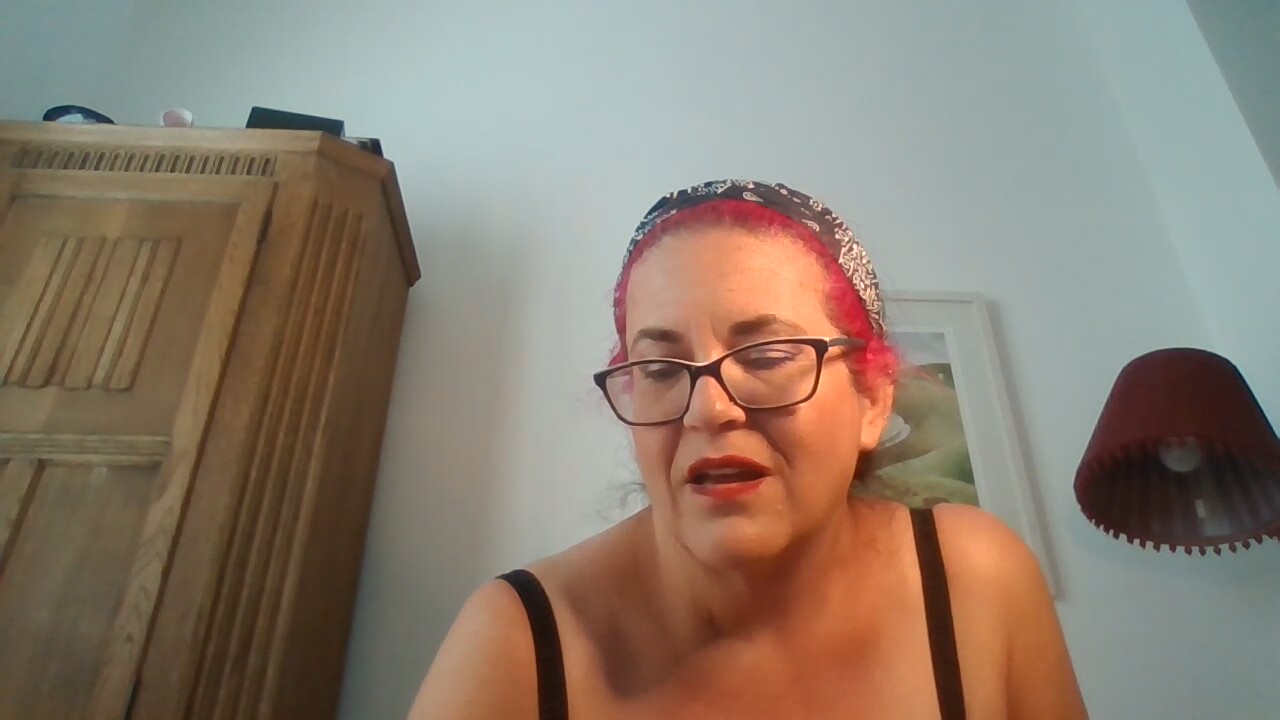 KinkyCorina