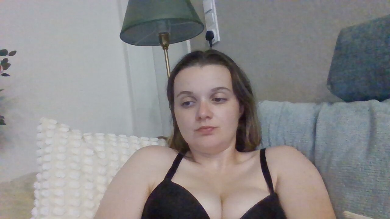 Naughty_LittleCara