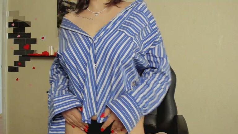 GlamNova's Streamate show and profile